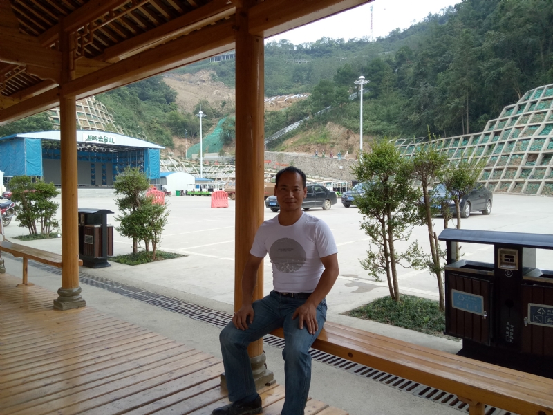 安哥的第一张照片--湖南认干亲服务网