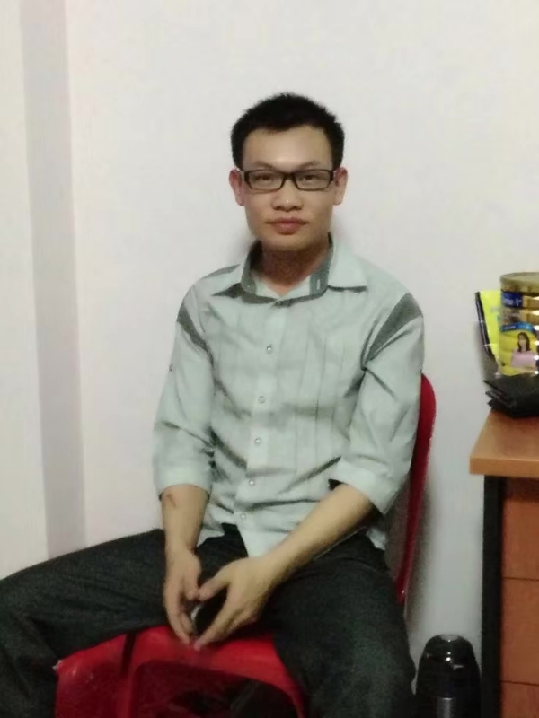 坚强不屈的第一张照片--湖南认干亲服务网