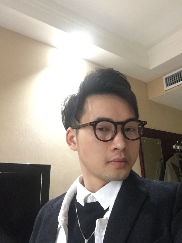 曾亮的第一张照片--湖南认干亲服务网