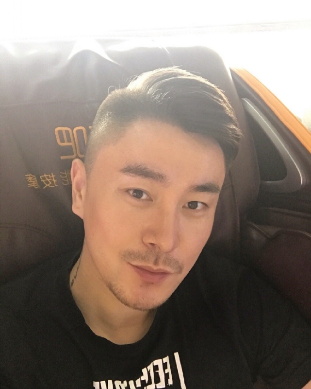 郑Sir的第二张照片--湖南认干亲服务网